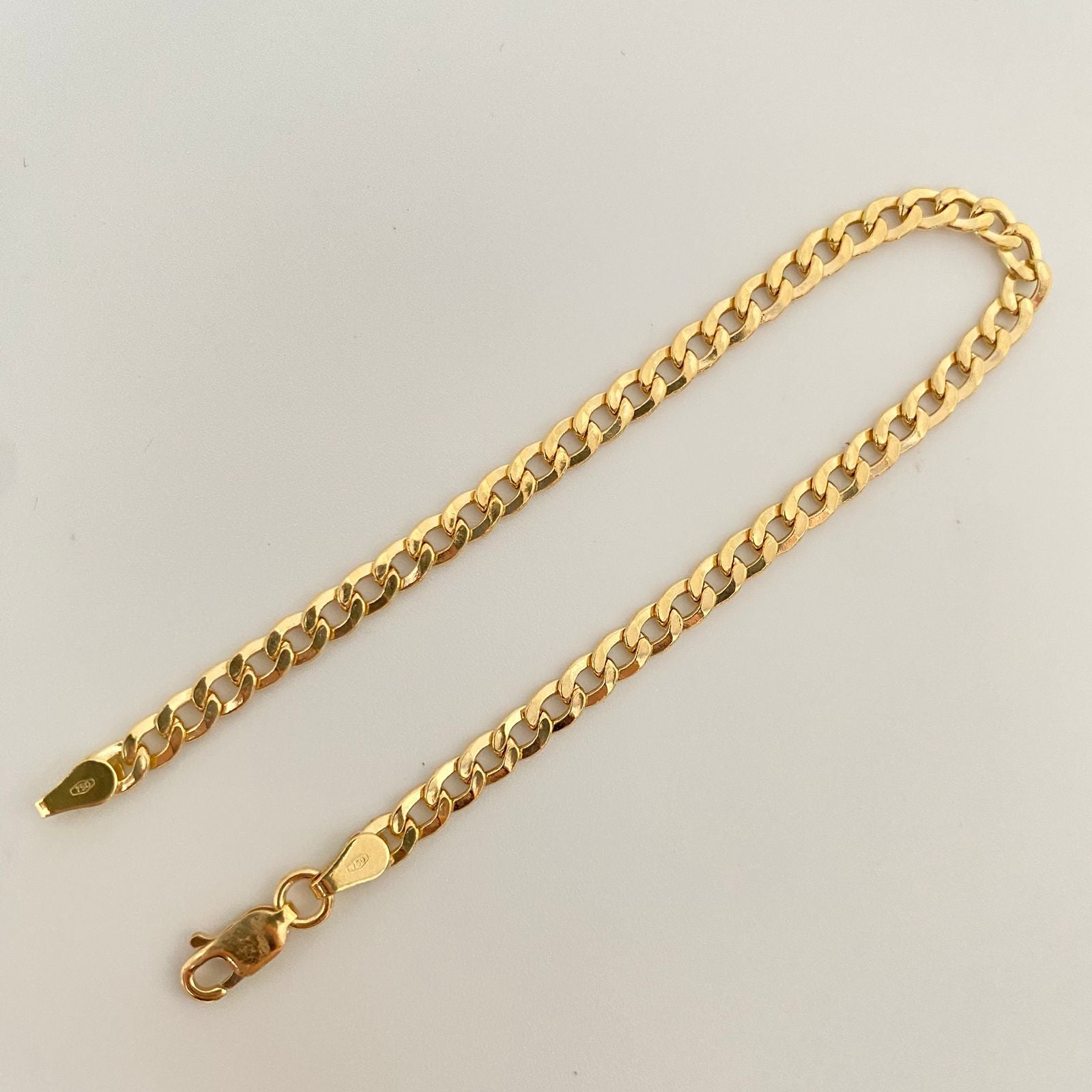 Pulso It cubano Oro amarillo 18k +1 / 3,95 Gr / 3,95 mm / 18.5 Cm